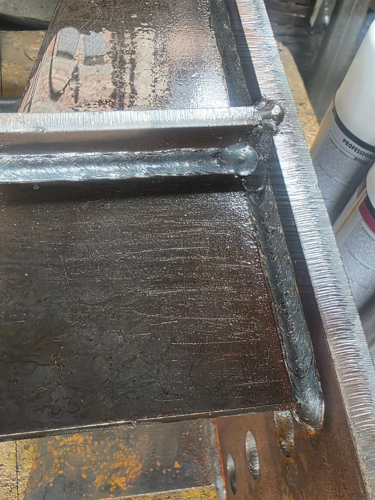 Fabricación Estructural a<br/><span class="text-accent">Gran Escala</span>